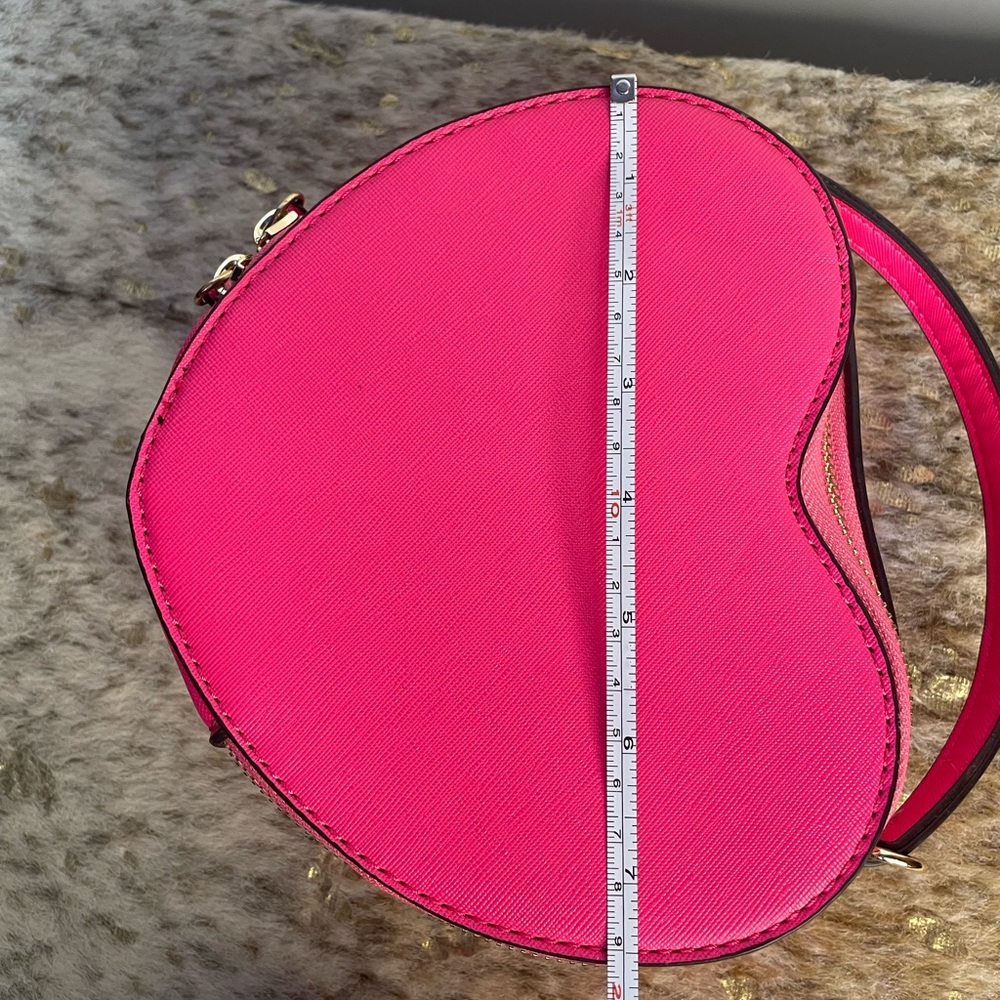 5 for $25🔥Hot Pink Heart Crossbody Purse- New Without Tags - Picture 10 of 11